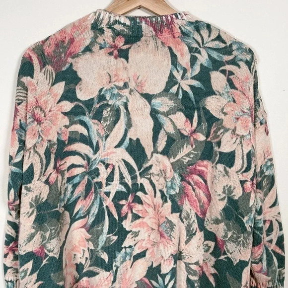 SHOW ME YOUR MUMU |  FIRESIDE PETAL PINES KNIT SWEATER - Picture 13 of 15